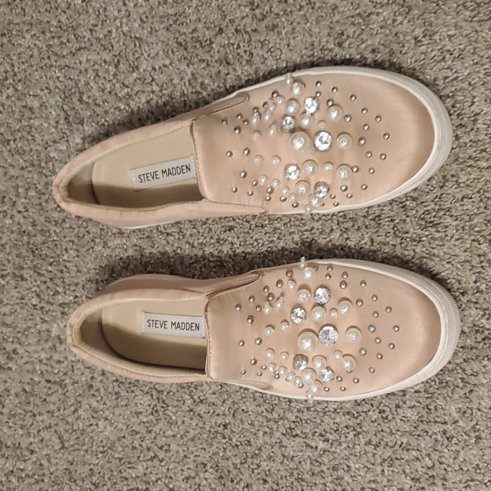 Steve Madden slip on
